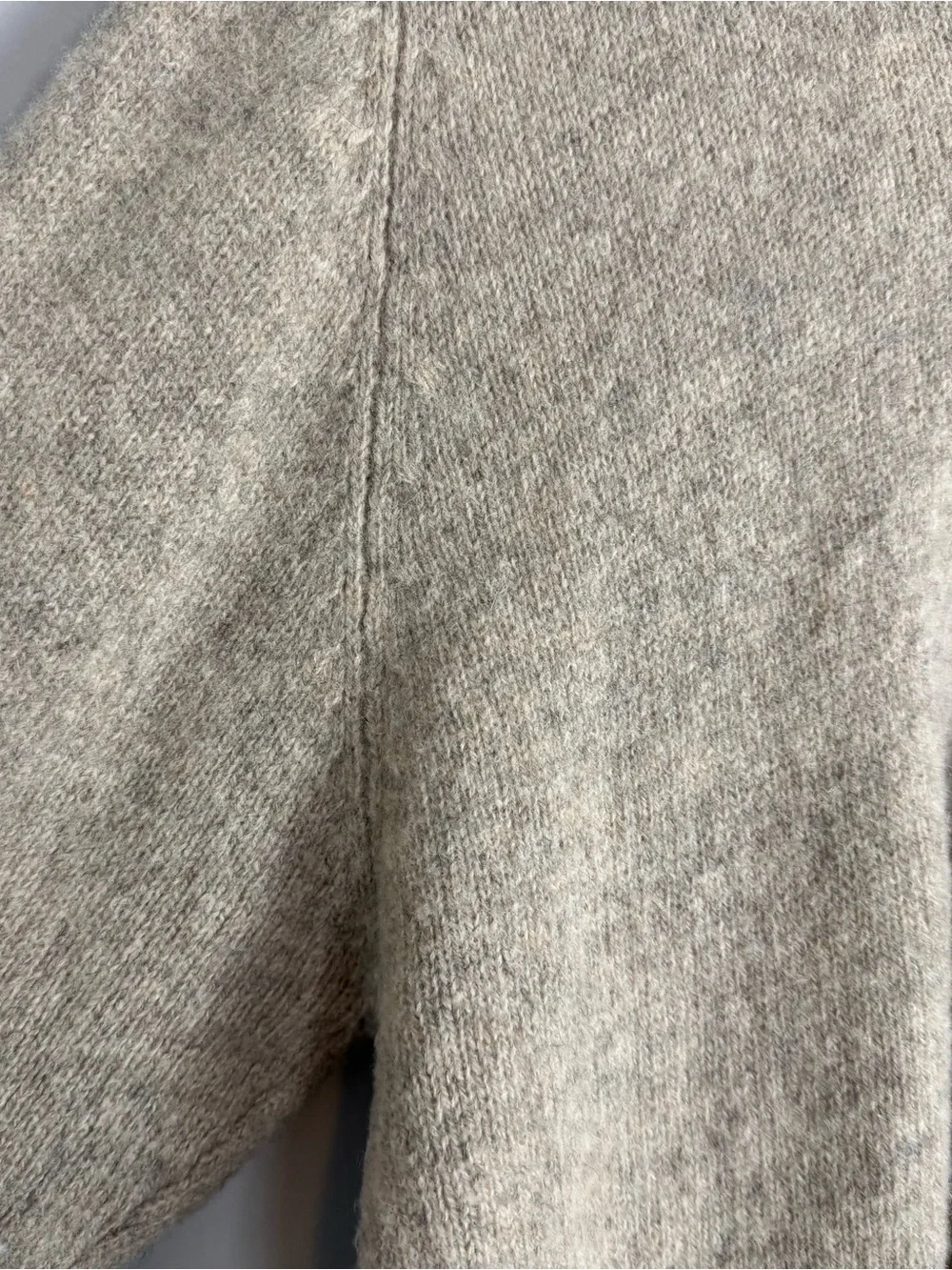 Vintage Eddie Bauer 100% Wool Men’s V Neck Tan Sweater - Picture 3 of 9